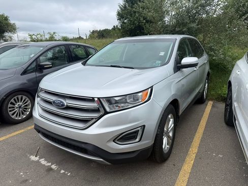 Used 2016 Ford Edge SEL w/ Equipment Group 201A AWD/4WD image 3