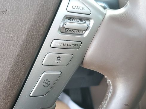 Used 2017 INFINITI QX80 Limited w/ All Season Package AWD/4WD image 13