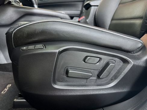 Used 2025 MAZDA CX-5 AWD 2.5 S w/ Preferred Package image 18