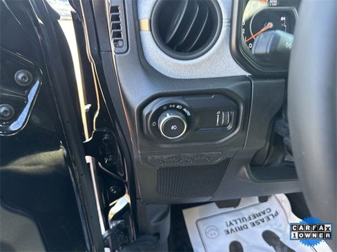 Used 2024 Jeep Wrangler Sport S image 12