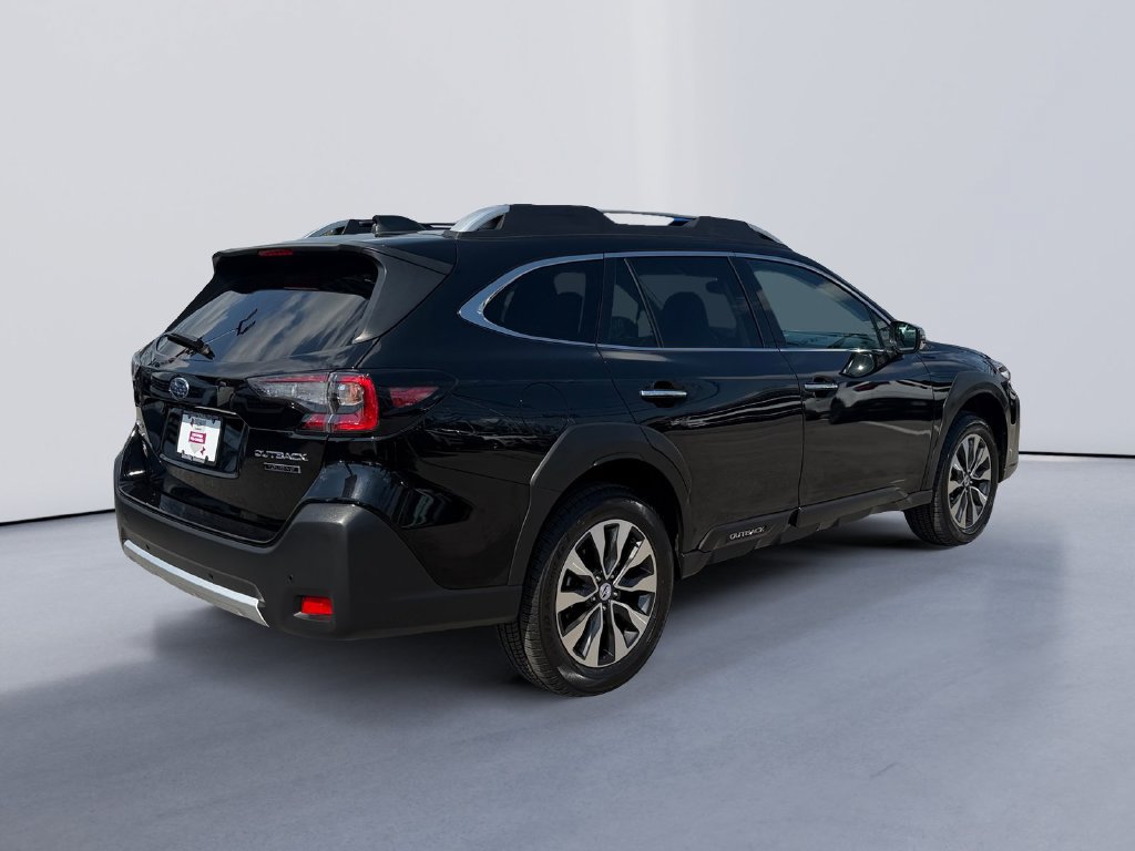 Certified 2025 Subaru Outback Touring w/ Tech Package 2 AWD/4WD image 3