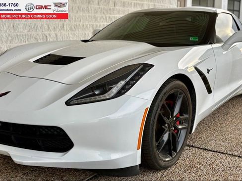 Used 2018 Chevrolet Corvette Stingray Coupe w/ Carbon Flash Badge Package image 1