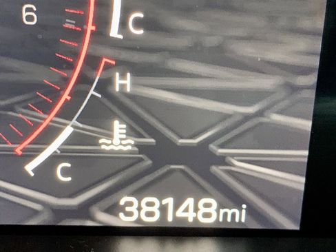 Used 2023 GMC Canyon AT4 w/ Canyon Safety Plus Package image 18