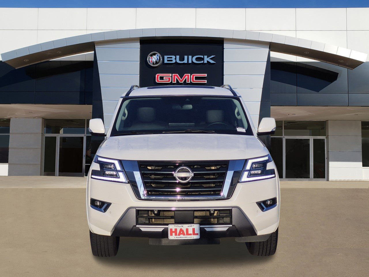 Used 2023 Nissan Armada SL RWD image 2