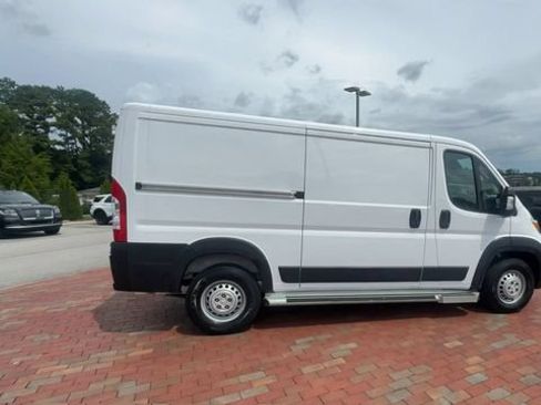 Used 2025 RAM ProMaster 2500 w/ U-Haul Equipment Group FWD image 3