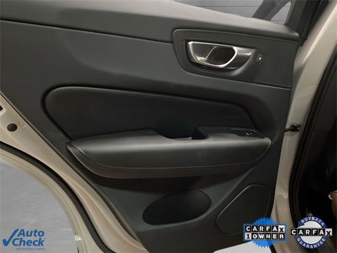 Used 2025 Volvo XC60 B5 Plus image 42