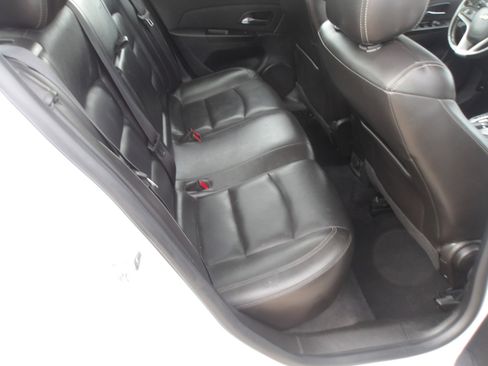 Used 2014 Chevrolet Cruze LT w/ RS Package image 8