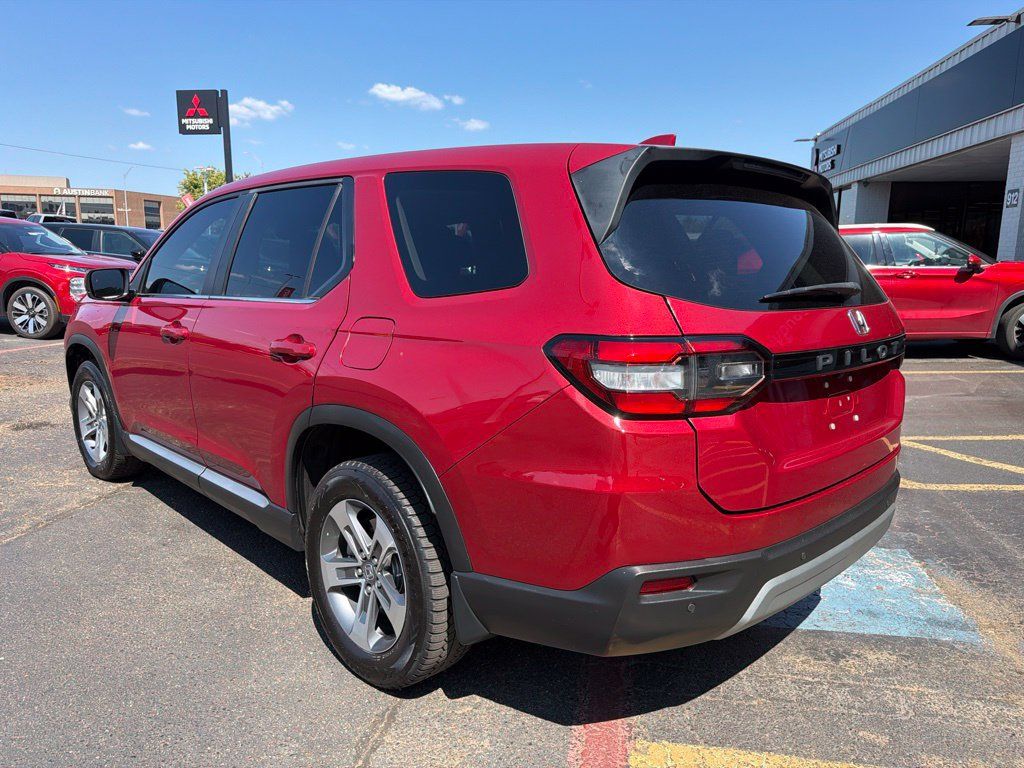 Used 2023 Honda Pilot EX-L image 10