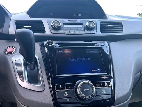 Used 2016 Honda Odyssey SE image 34