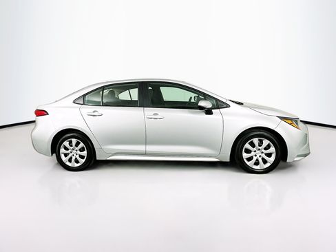 Used 2024 Toyota Corolla LE FWD image 10