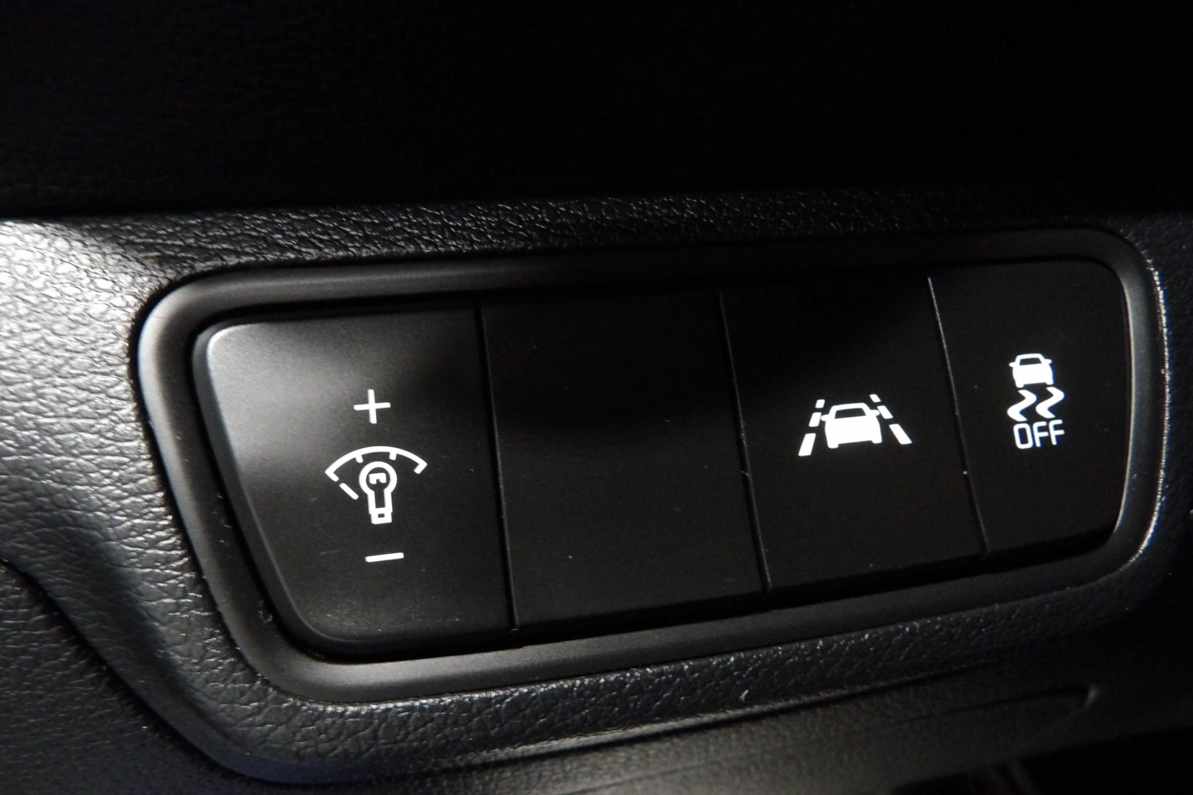 Used 2021 Kia Forte LXS FWD image 18