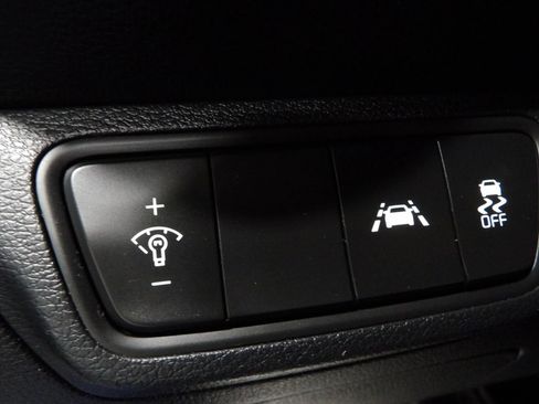 Used 2021 Kia Forte LXS FWD image 18