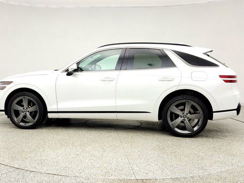 Used 2025 Genesis GV70 3.5T Sport w/ Sport Prestige Package AWD/4WD image 8