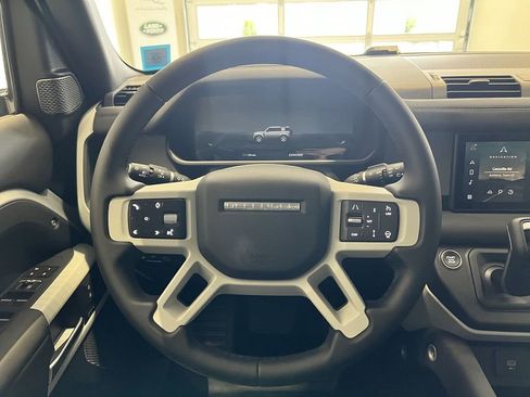 New 2024 Land Rover Defender 110 S image 18