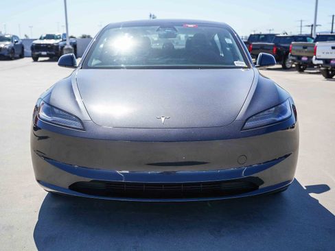 Used 2025 Tesla Model 3 Long Range image 2