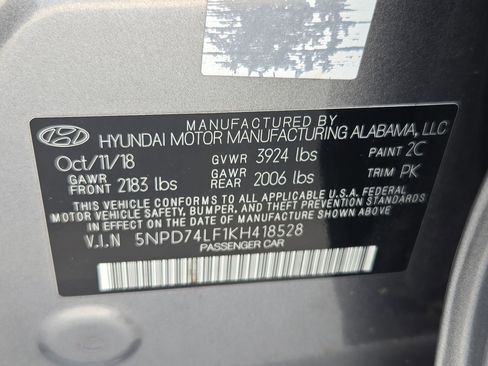 Used 2019 Hyundai Elantra SE image 32