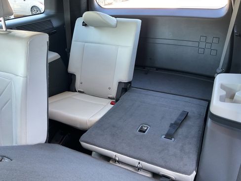 Used 2025 Hyundai Santa Fe SEL image 17