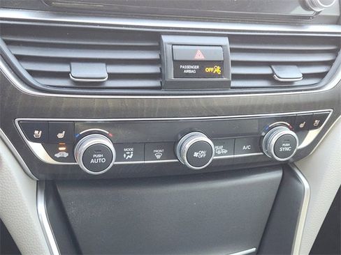 Certified 2022 Honda Accord Touring image 25