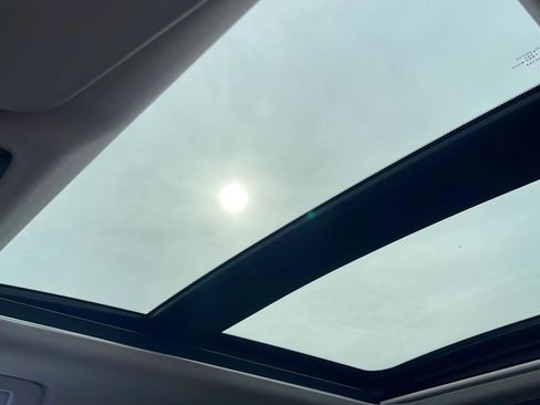 Used 2025 Mitsubishi Outlander SEL image 22