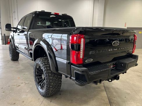 New 2026 Ford F250 Lariat w/ Black Appearance Package image 8