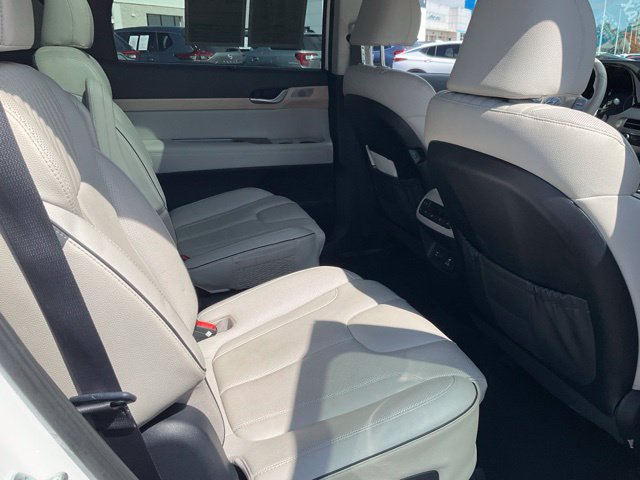 Used 2024 Hyundai Palisade Limited AWD/4WD image 23