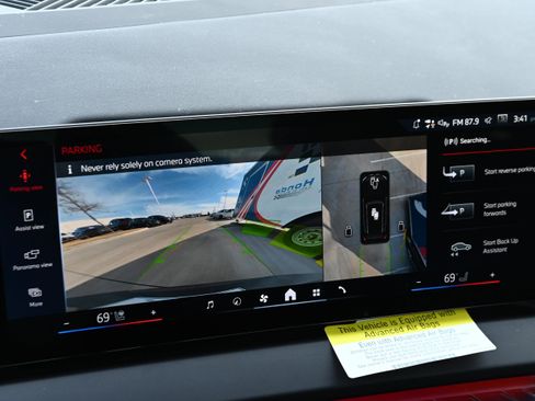 Certified 2025 BMW X3 xDrive30i w/ Premium Package image 12