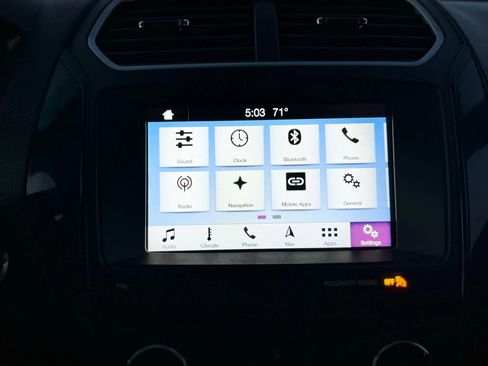 Used 2017 Ford Explorer XLT AWD/4WD image 26
