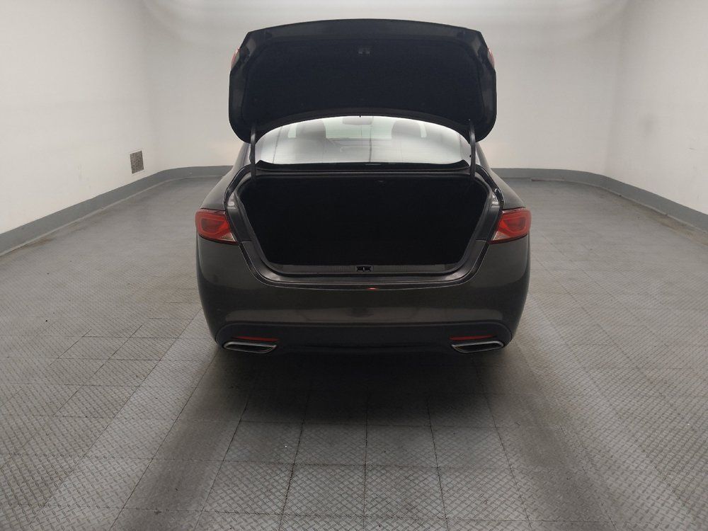 Used 2016 Chrysler 200 S w/ Navigation & Sound Group I FWD image 29