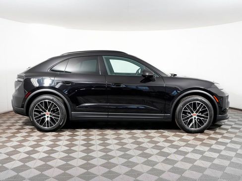 New 2026 Porsche Macan 4 Electric image 8