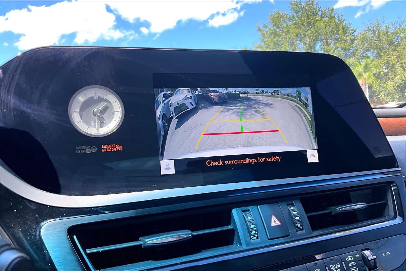Used 2025 Lexus ES 350 w/ Premium Package FWD image 25