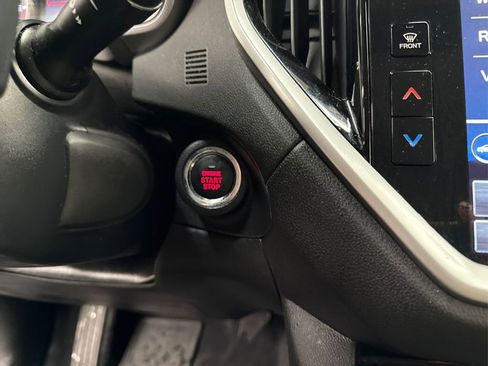 Used 2023 Subaru Ascent Limited image 31