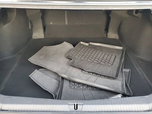 Used 2020 Toyota Avalon XLE w/ Moonroof Package image 5