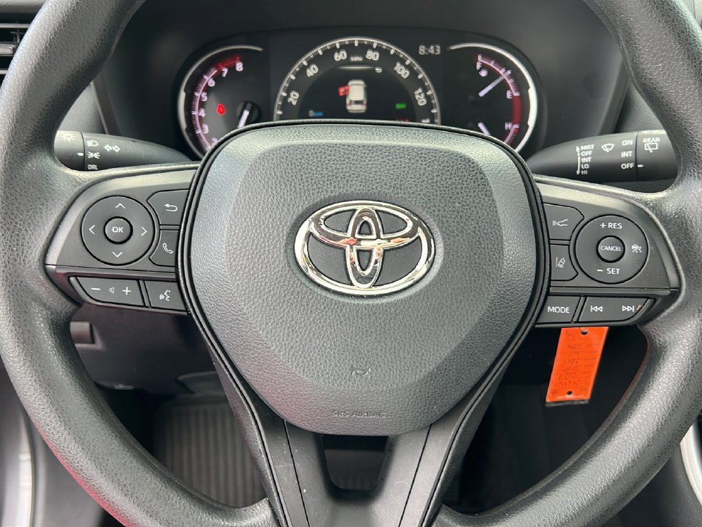 Used 2024 Toyota RAV4 LE FWD image 20
