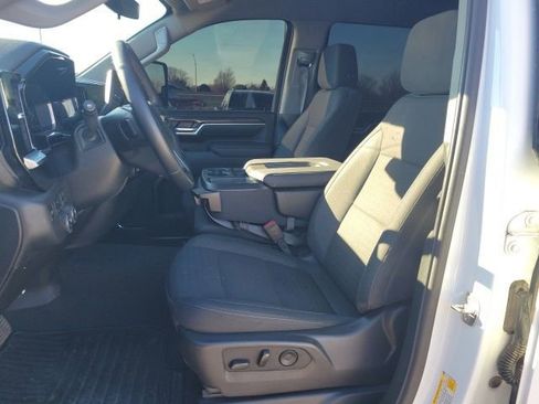 Used 2025 Chevrolet Silverado 2500 LT w/ Convenience Package image 19