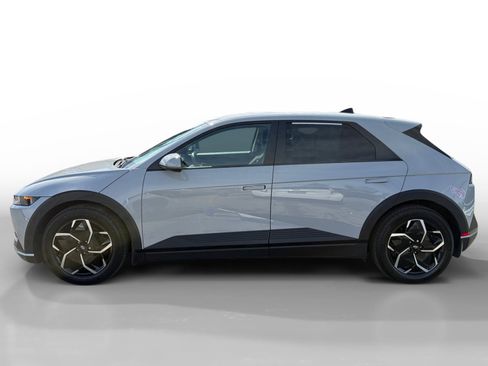 Certified 2024 Hyundai Ioniq 5 SEL image 2