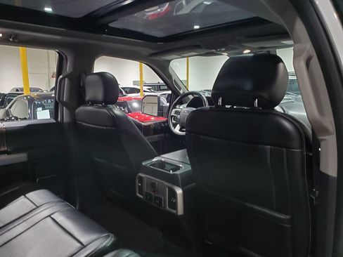 Used 2018 Ford F150 Lariat w/ Equipment Group 502A Luxury RWD image 21