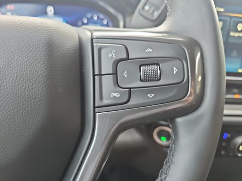 Used 2025 Chevrolet Silverado 2500 ZR2 w/ Technology Package AWD/4WD image 18