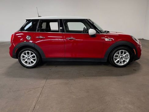 Used 2018 MINI Cooper S FWD image 2