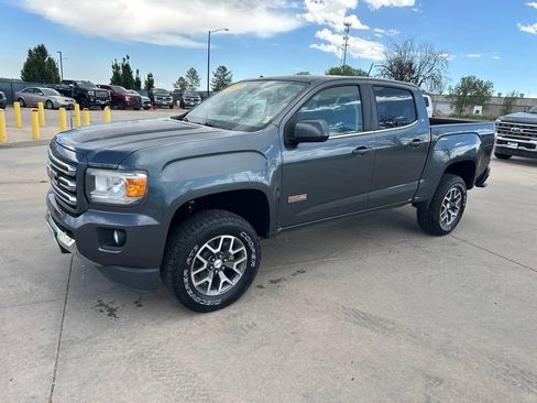 Used 2015 GMC Canyon SLE w/ All-Terrain Package AWD/4WD image 28