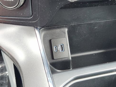 Used 2023 Ford F150 XLT w/ Equipment Group 302A High RWD image 21