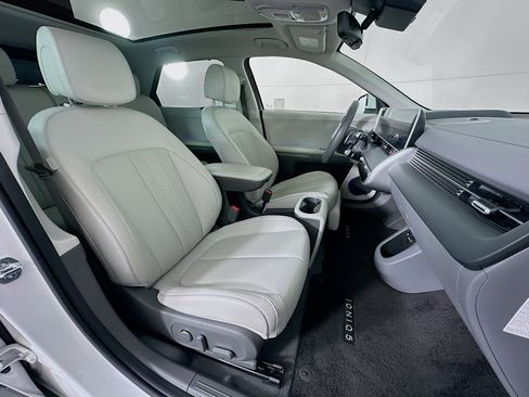 Used 2024 Hyundai Ioniq 5 Limited RWD image 32