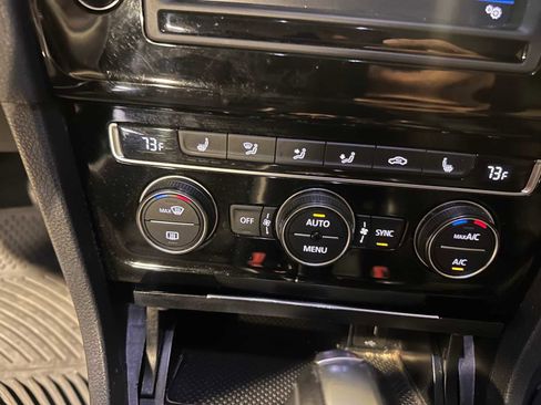 Used 2017 Volkswagen Golf SEL image 17