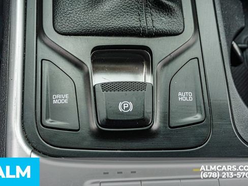 Used 2025 Kia Carnival FWD image 48