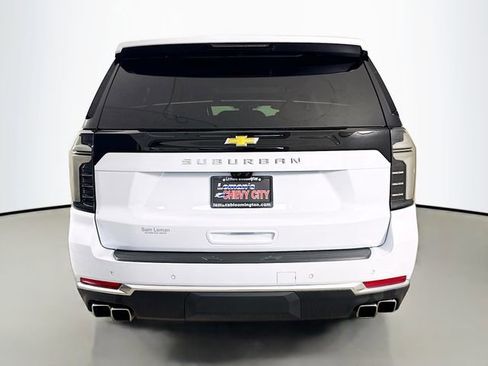 Used 2026 Chevrolet Suburban High Country w/ Sun And Tow Package AWD/4WD image 9