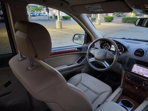 Used 2009 Mercedes-Benz GL 450 4MATIC image 37