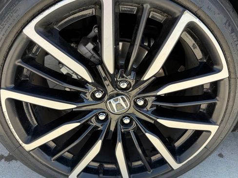 Used 2024 Honda Accord Touring image 10