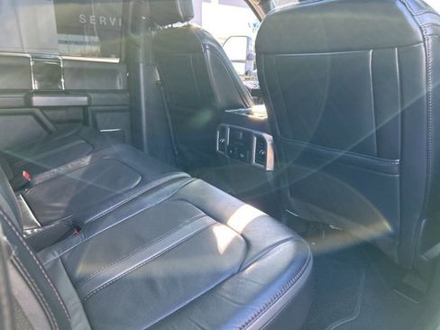 Used 2022 Ford F450 Platinum w/ FX4 Off-Road Package image 13