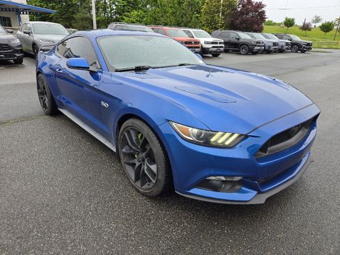 Used 2017 Ford Mustang GT Premium w/ Equipment Group 401A RWD image 1