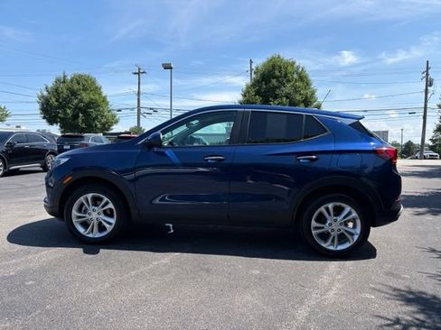 Used 2023 Buick Encore GX Preferred w/ Cold Weather Comfort Package AWD/4WD image 2