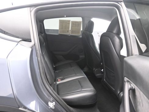 Used 2023 Tesla Model Y Long Range AWD/4WD image 20